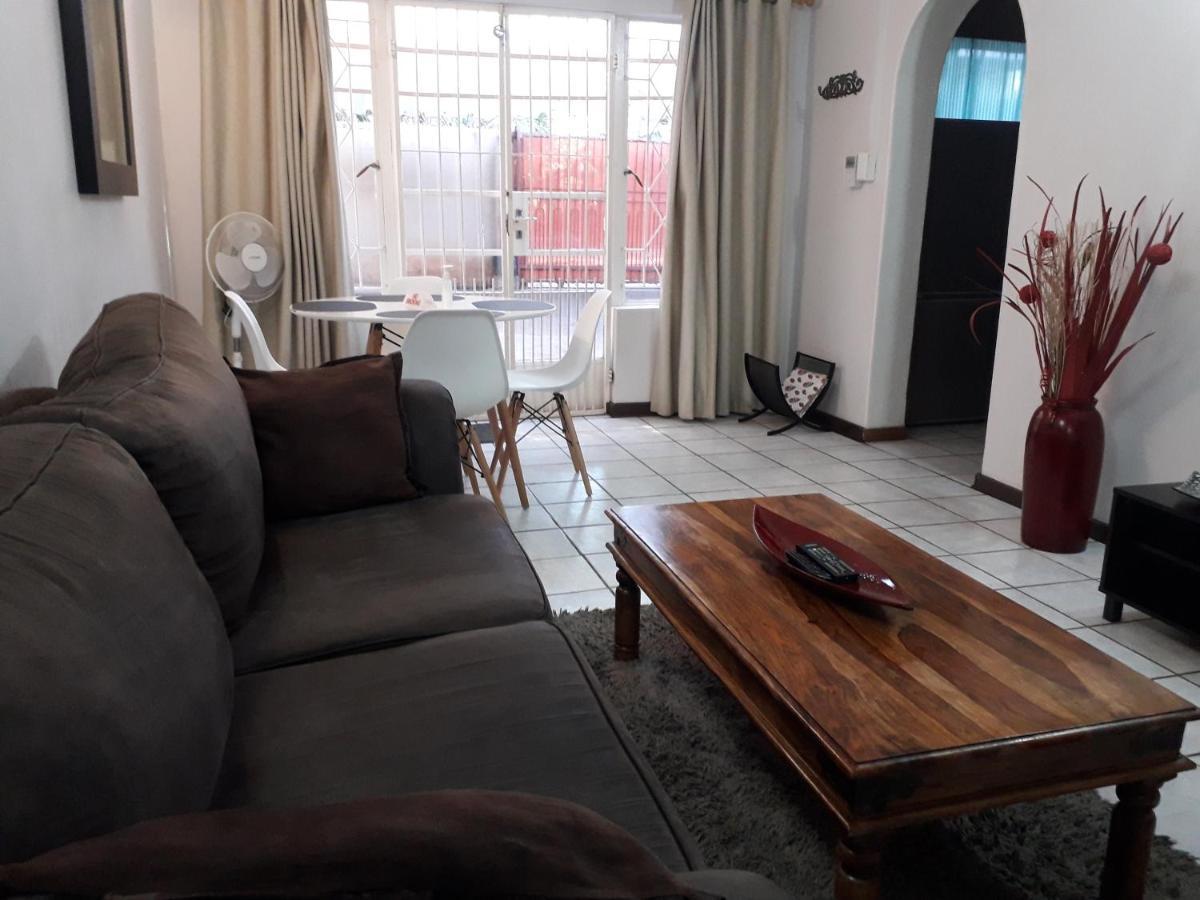 Protea Park Self Catering Guesthouse Rustenburg Exterior photo
